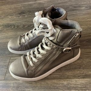 Girl’s Micheal Kors high-tops